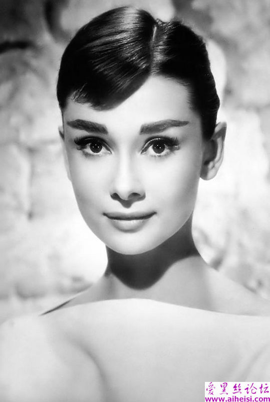 知名舞台剧与电影女演员奥黛丽·赫本(Audrey_Hepburn)写真图片