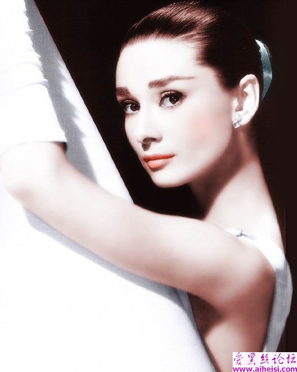 知名舞台剧与电影女演员奥黛丽·赫本(Audrey_Hepburn)写真图片