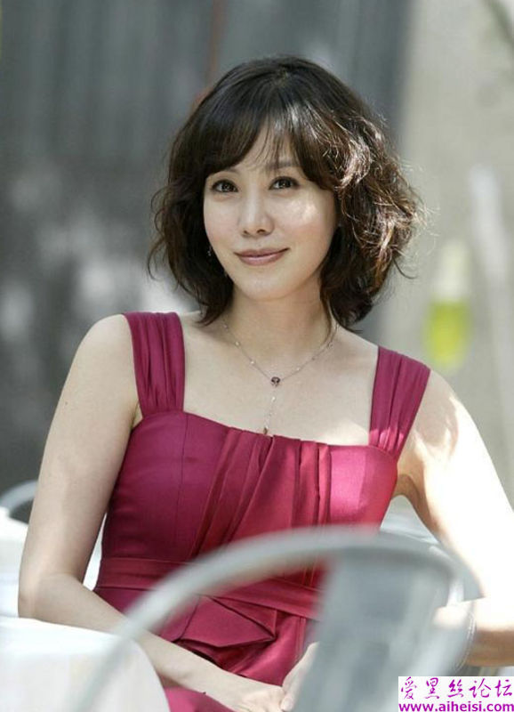 《黑帮千金要结婚》女主角金正恩