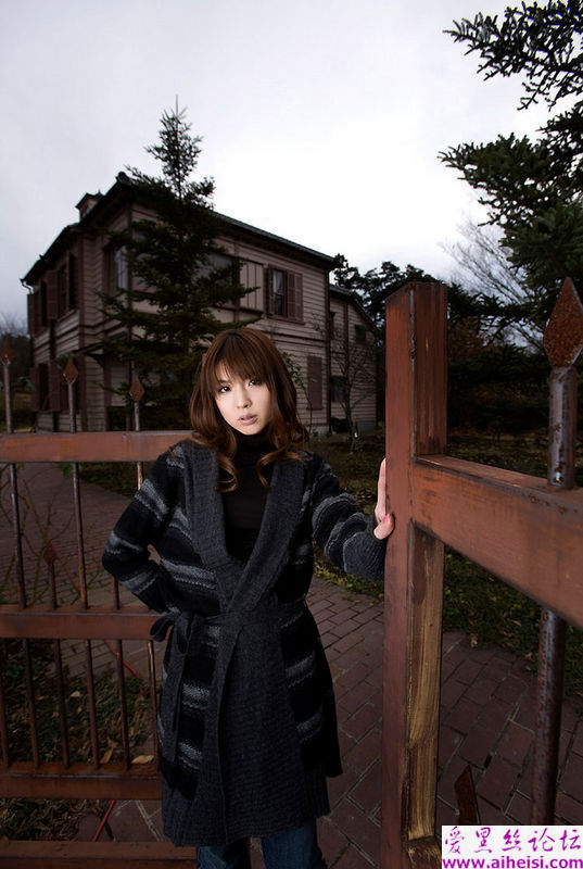 中田女子的高清晰青纯写真图