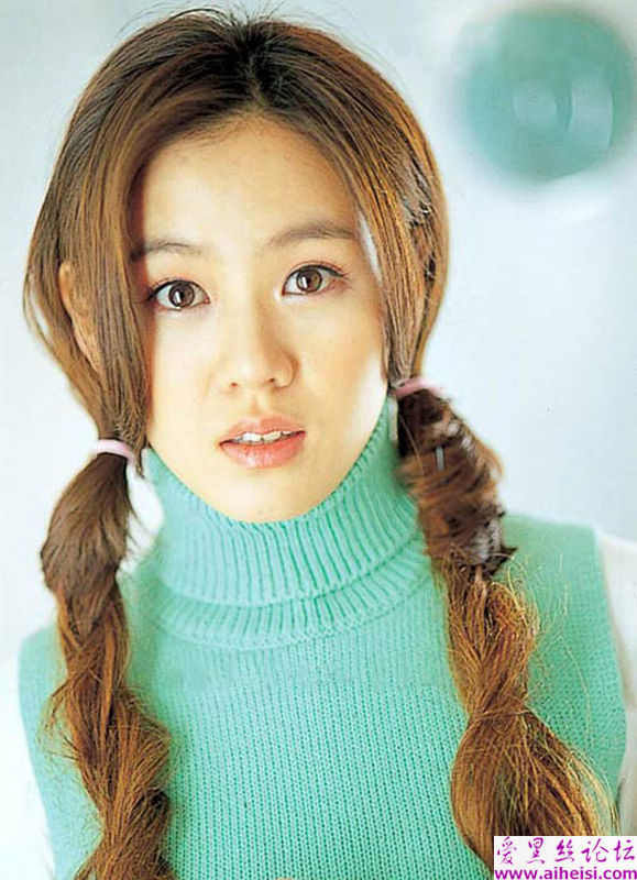 出生于韩国普通家庭的女星-孙艺珍写真图