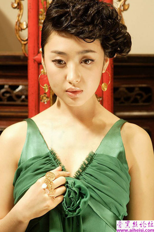 大眼儿韩国女星金敏贞写真图