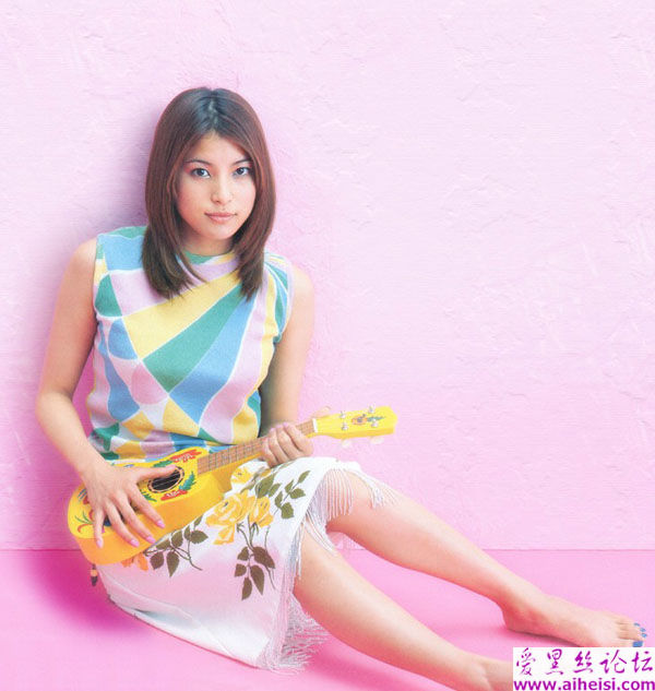 女星上原多香子清纯写真