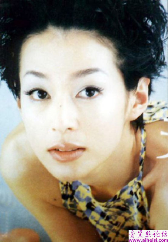 日剧《东京爱情故事》女主角铃木保奈美写真图