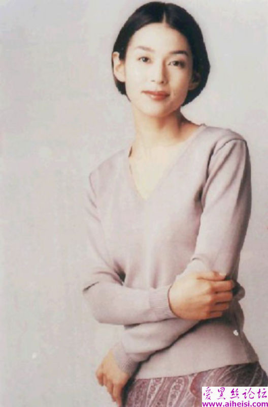 日剧《东京爱情故事》女主角铃木保奈美写真图