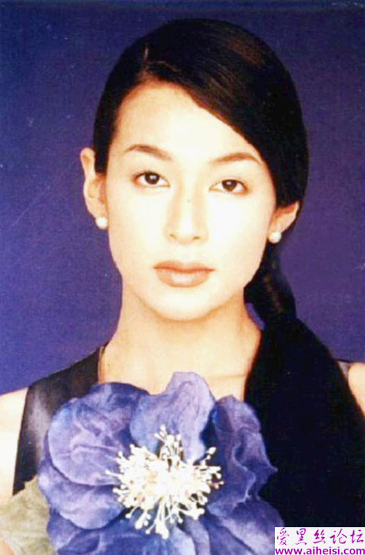 日剧《东京爱情故事》女主角铃木保奈美写真图
