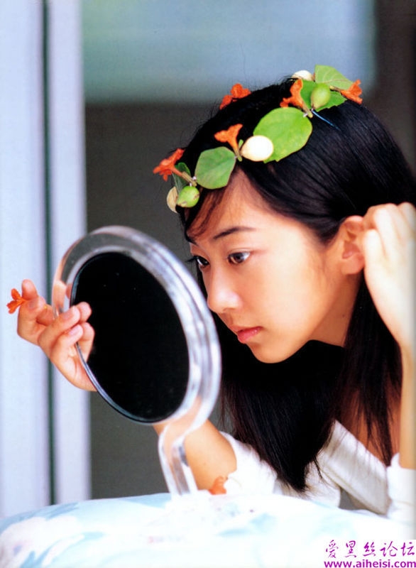 日本娱乐节目主持人优香小姐写真图