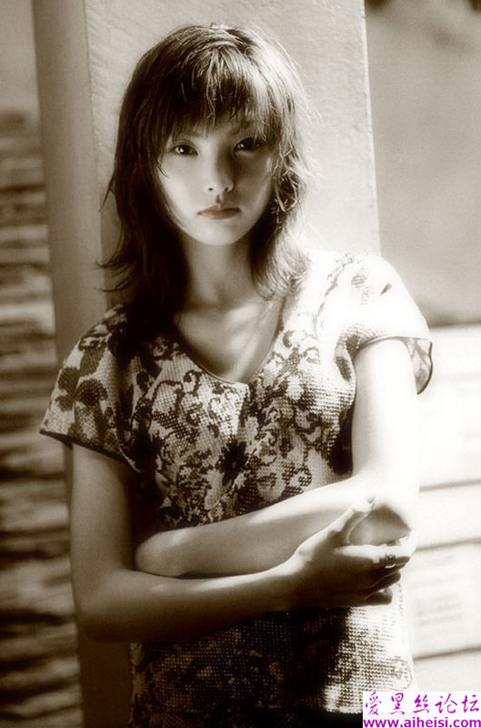 日本新一代的广告天后田中丽奈写真图片