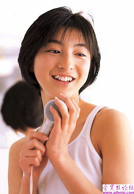 日本美女明星广末凉子图片
