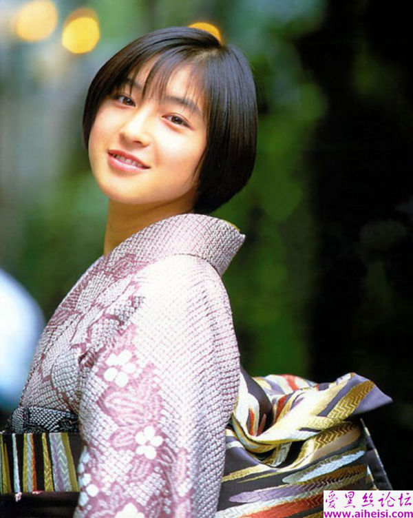 日本美女明星广末凉子图片