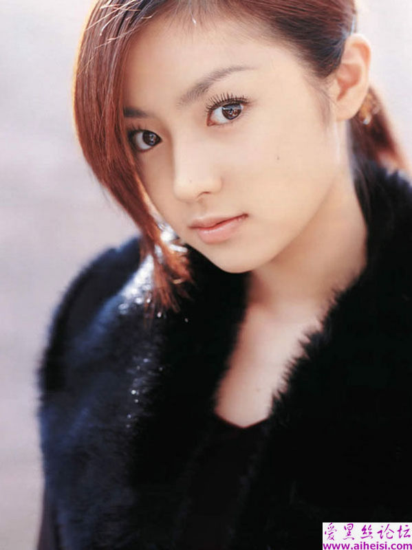 日本著名女星深田恭子的华丽之美