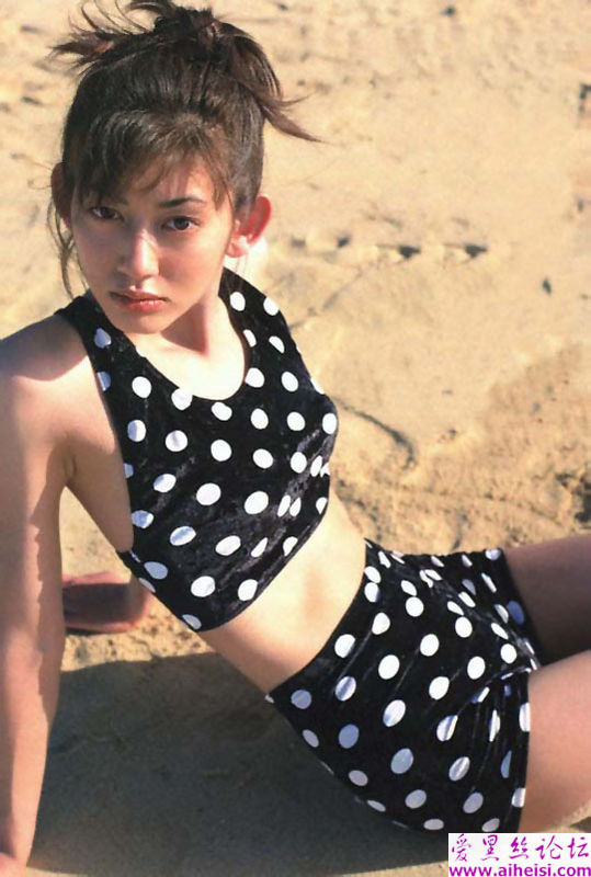 第六届“全日本国民美少女”佐藤蓝子写真图