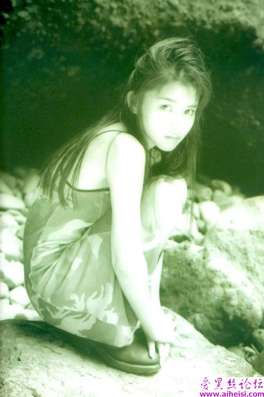 美女明星宝生舞图片