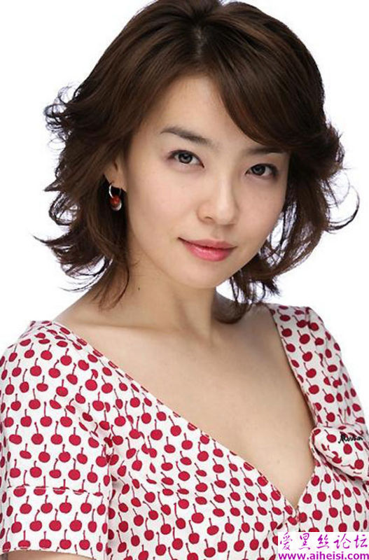 韩国女歌手朴善英