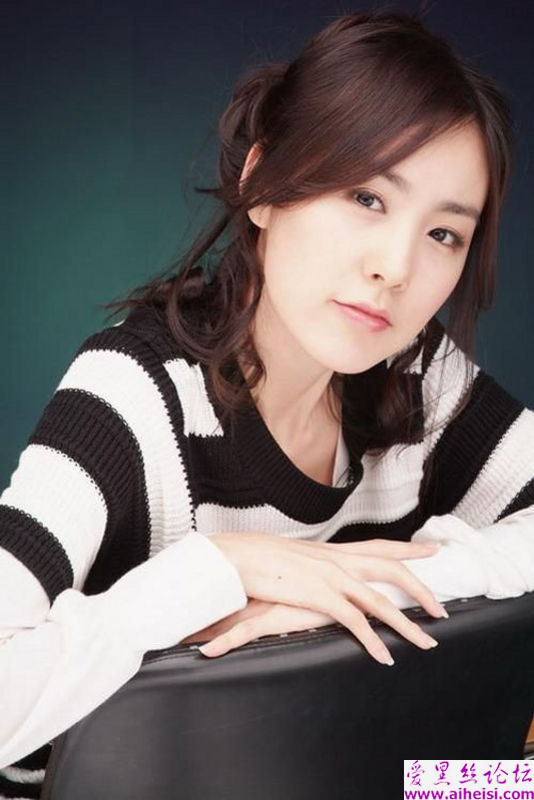 韩国影女星简美妍图片