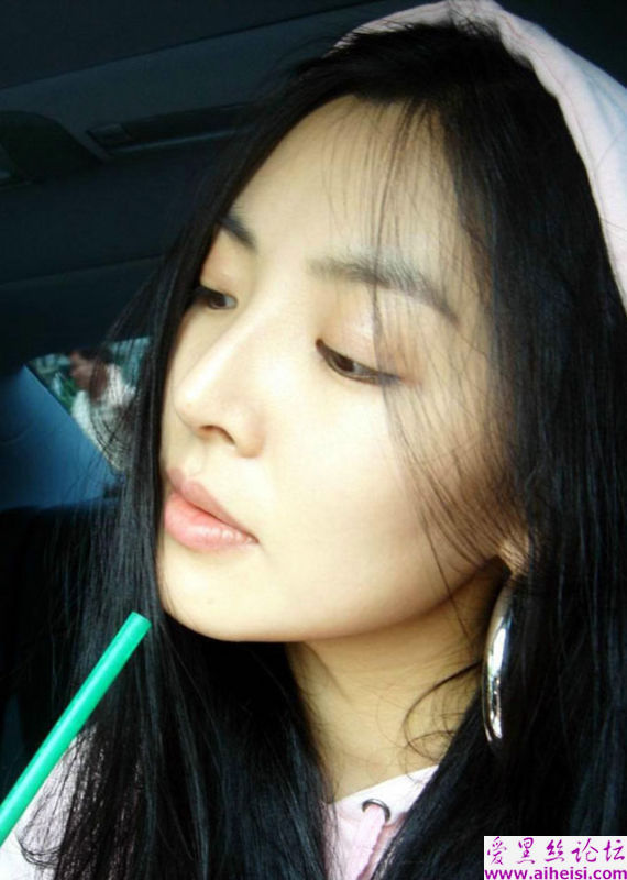 韩国新一代美女明星金素妍写真图片