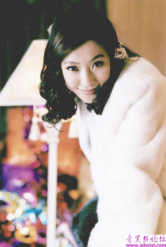 韩国美女巨星金喜善个人写真图