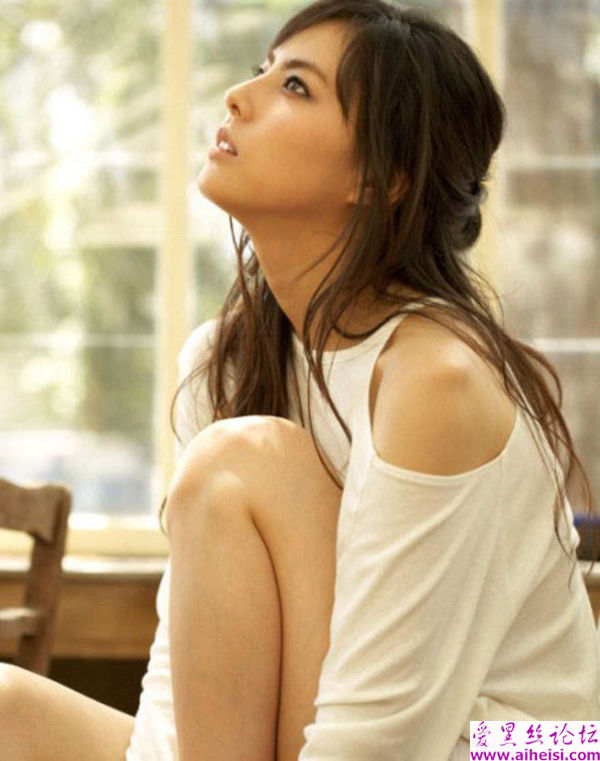 韩国美女明星朴志胤图片集