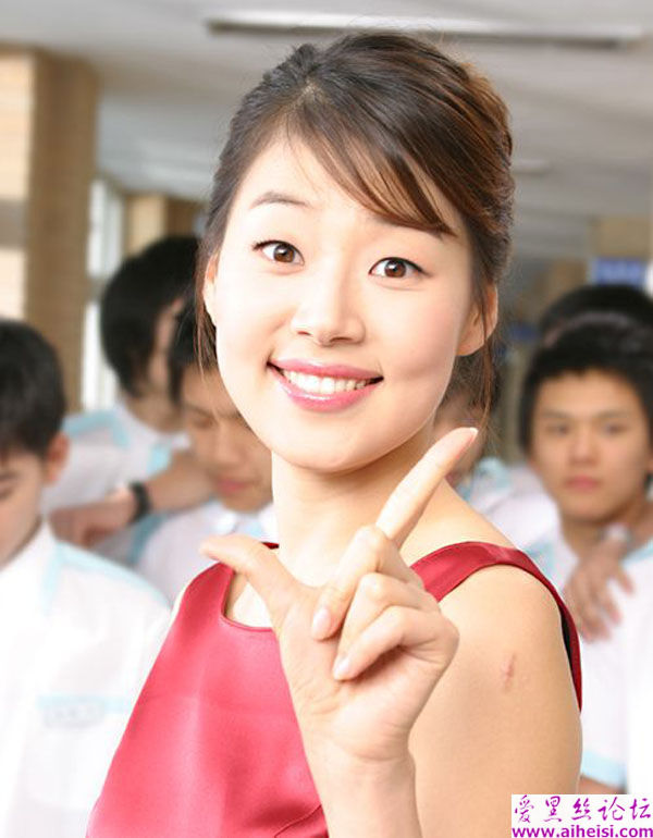 韩国美女明星韩智慧写真图