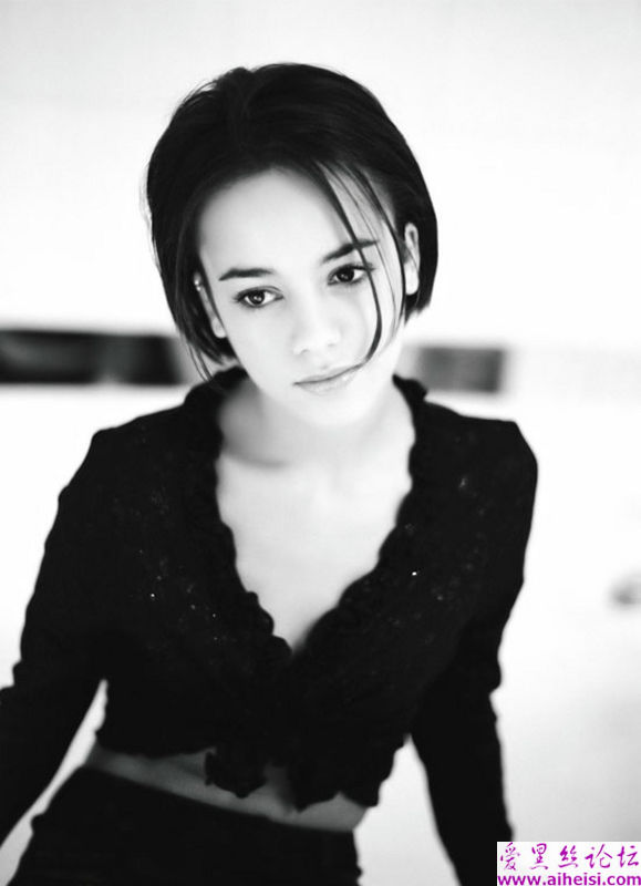 西方女歌星alizee性感写真图