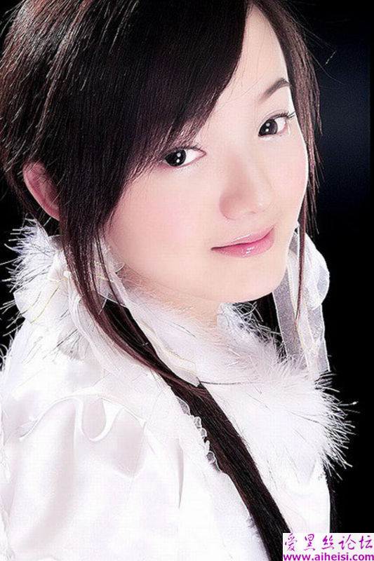 16岁小美女的阳光照片