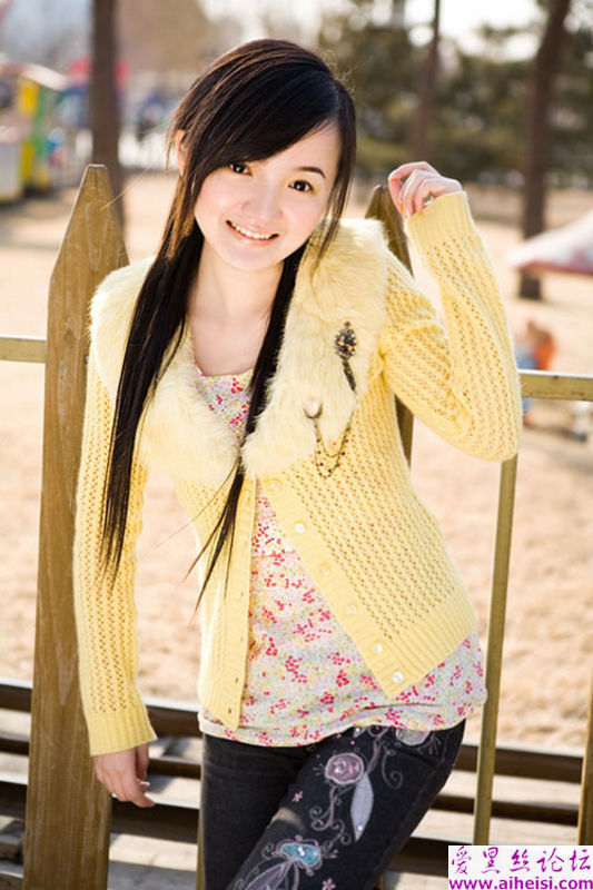 16岁小美女的阳光照片