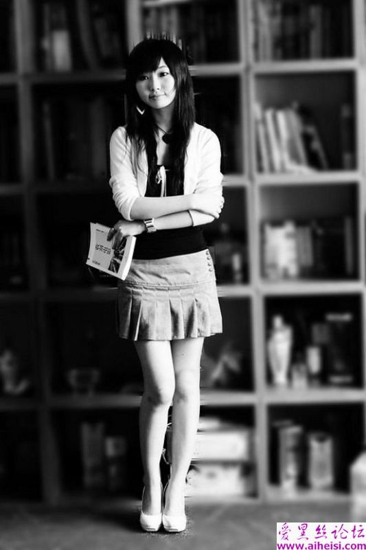 90后女孩包包和阿紫