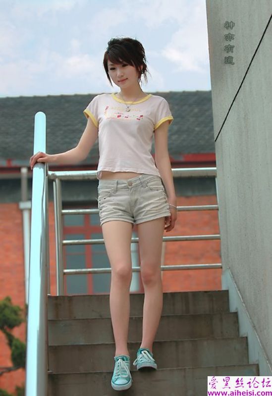 90后小女生自拍图