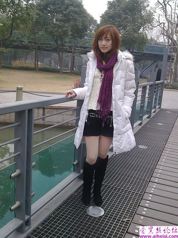 南昌大学寝室里的漂亮女生