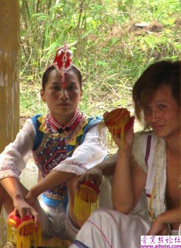 在云南旅游时拍到的民族姑娘
