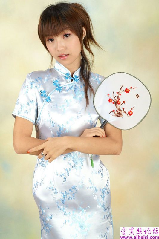 在影楼里拍出来的江南美女气息图片