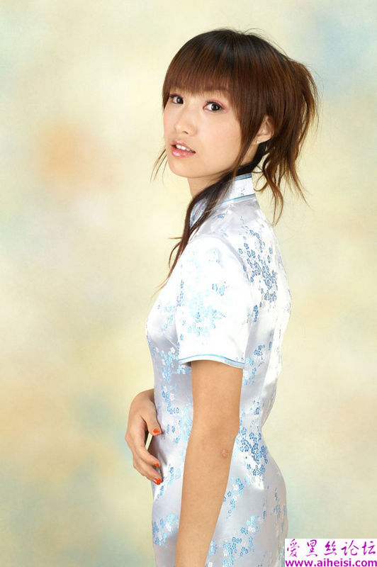 在影楼里拍出来的江南美女气息图片