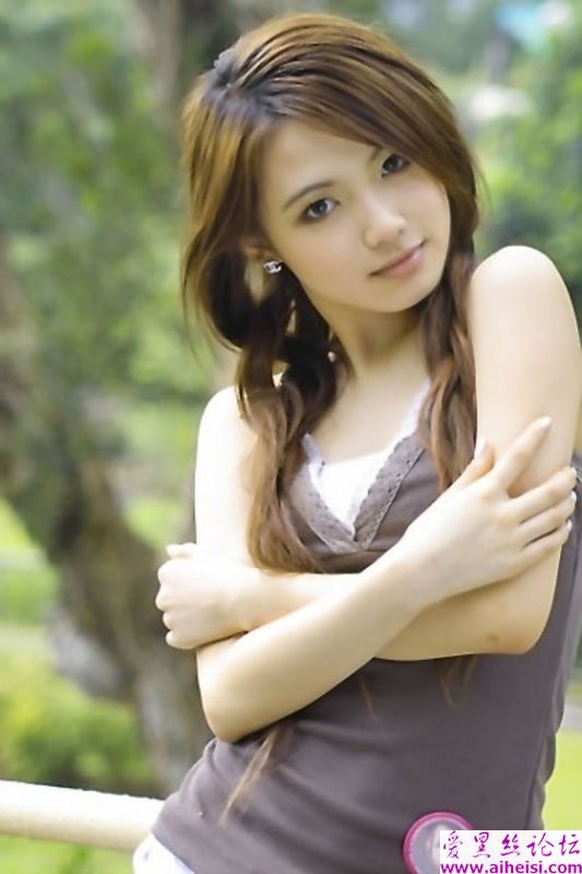 妩媚动人的校园大女生美图