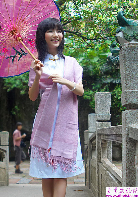 妹妹江苏旅游拍下的情趣花伞