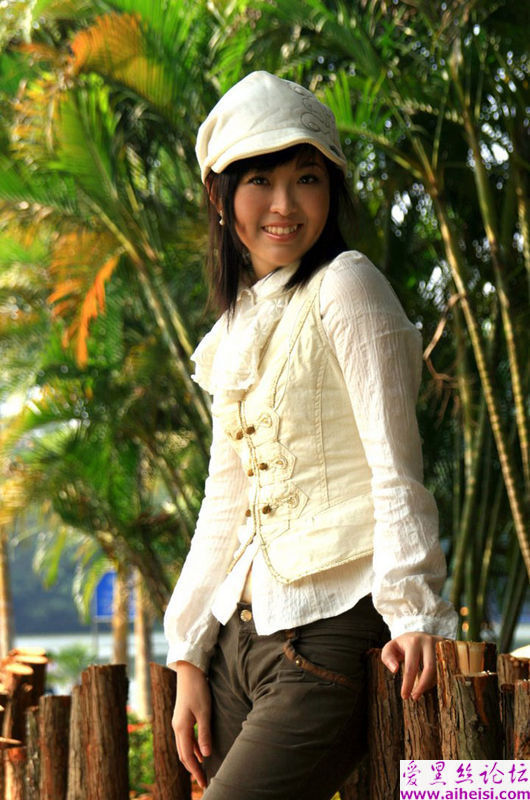 拍摄生活中一些普通女孩的漂亮瞬间