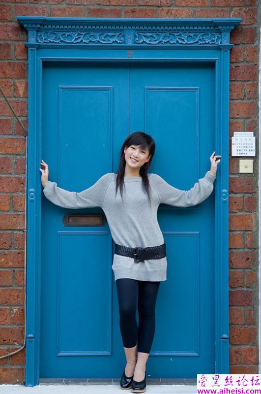 气质佳的一位运南女孩照片
