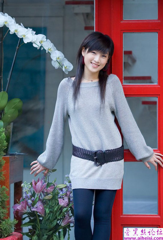 气质佳的一位运南女孩照片