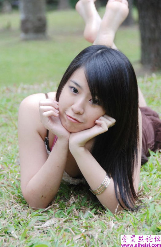 游玩故宫的一位open女孩照片
