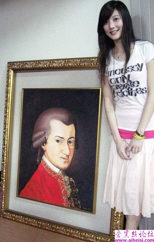 热爱音乐的台湾气质女生最新自拍写真