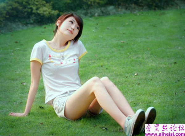 皮肤特好的漂亮女孩儿图片