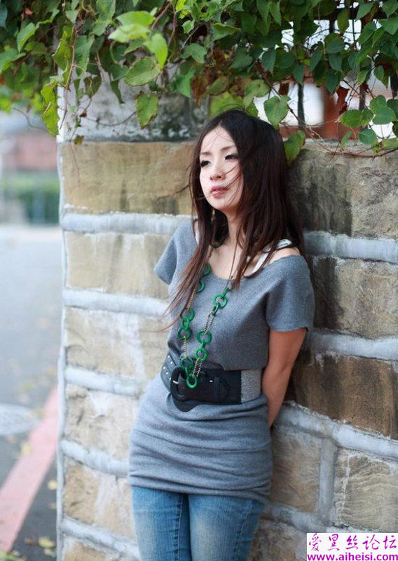 窈窕美女自拍好身材