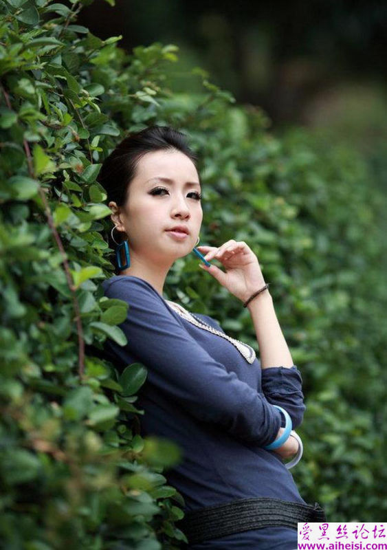 窈窕美女自拍好身材