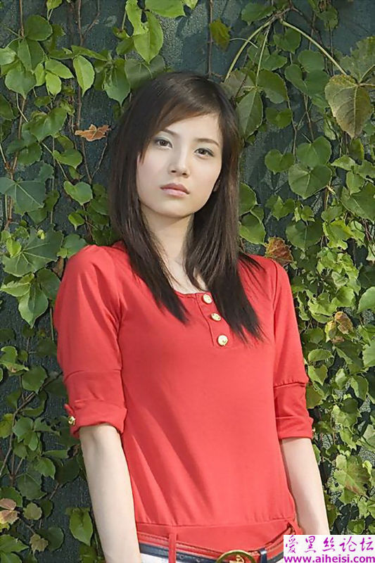 粉红装的漂亮广东女生