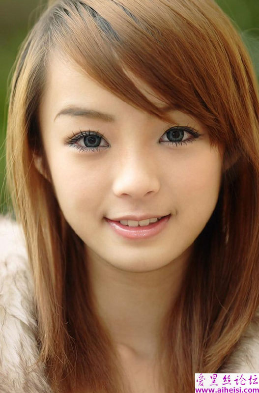 网络美女黄诗思春节最新迷人写真辑