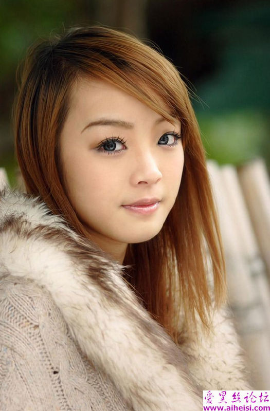 网络美女黄诗思春节最新迷人写真辑