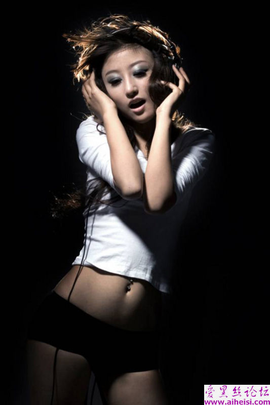 美女真漂亮可惜只是自拍