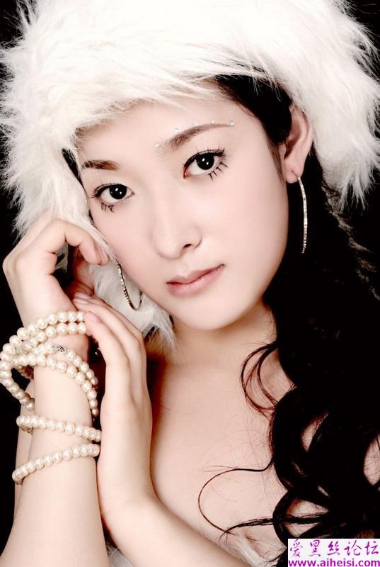 美眉面部彩妆大特写