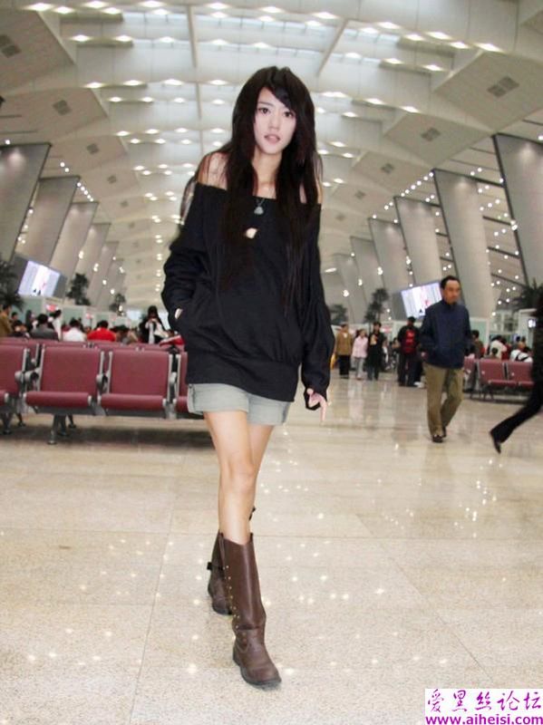美腿少女家中自拍