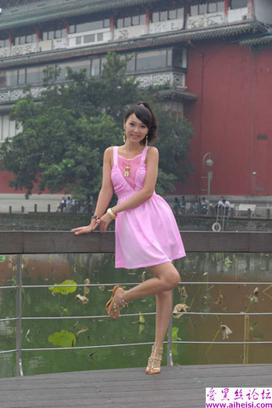 越南女孩子中国旅游照片