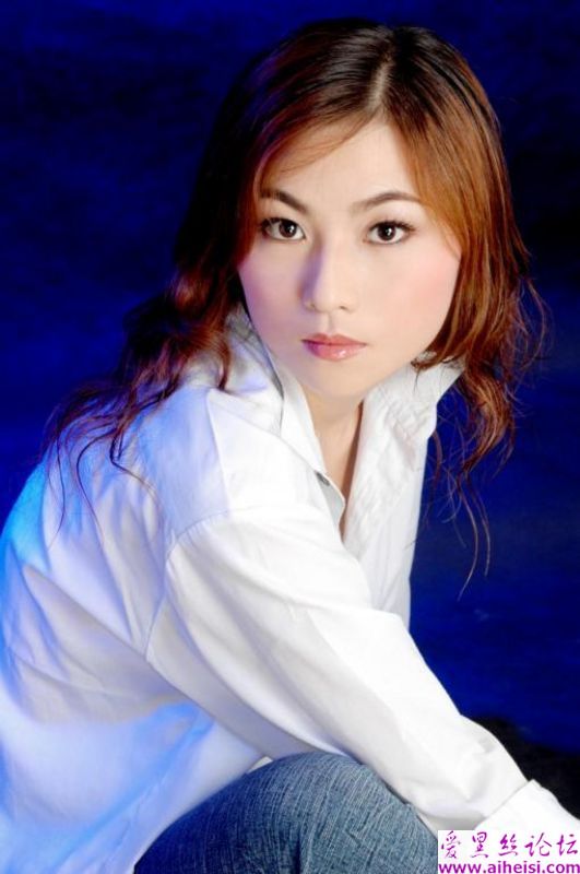 非常有气质的一位办公室女士写真